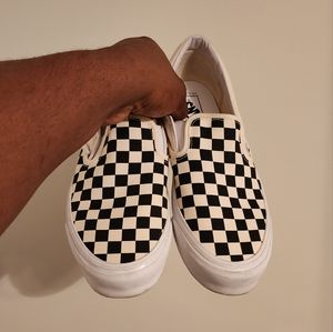 Vans vault slip on checkerboard size 10